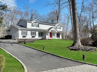 3 Rawlings Dr, Melville, NY 11747