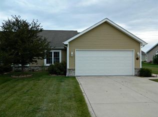 1841 104th Ave, Crown Point, IN 46307
