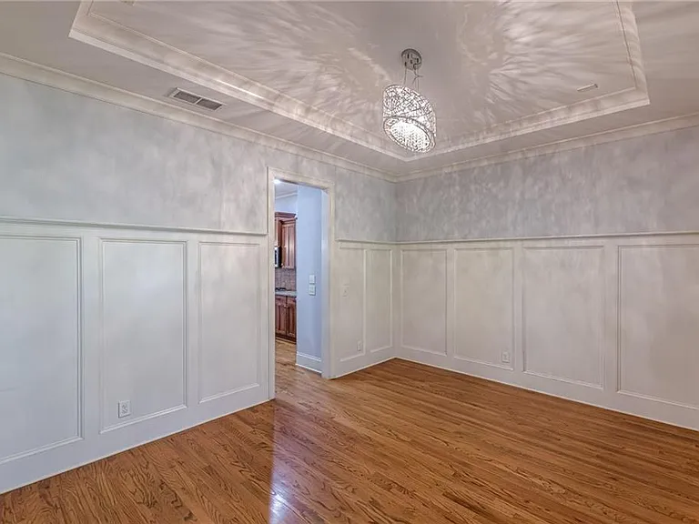 1645 Woodward Way — Photo 18
