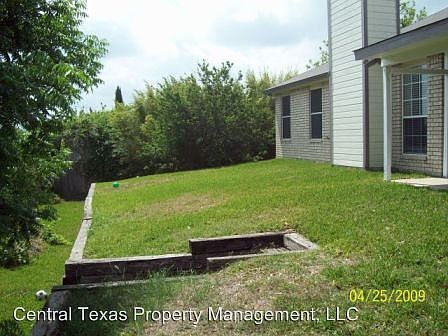 3rd image of 419 Arapaho Dr