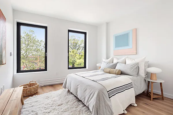 Sold by Compass | media 1