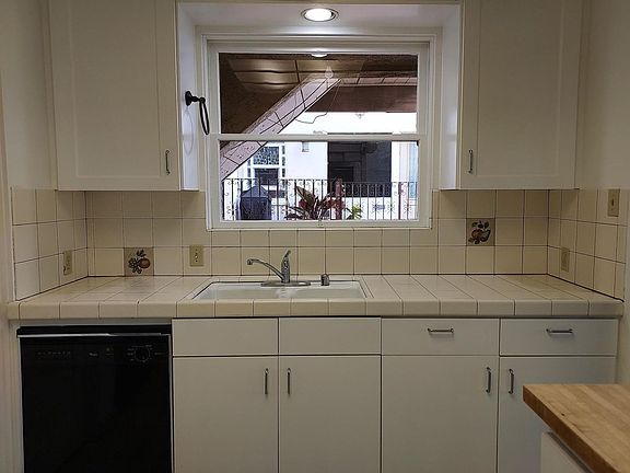 3rd image of 3366 Columbia St #0