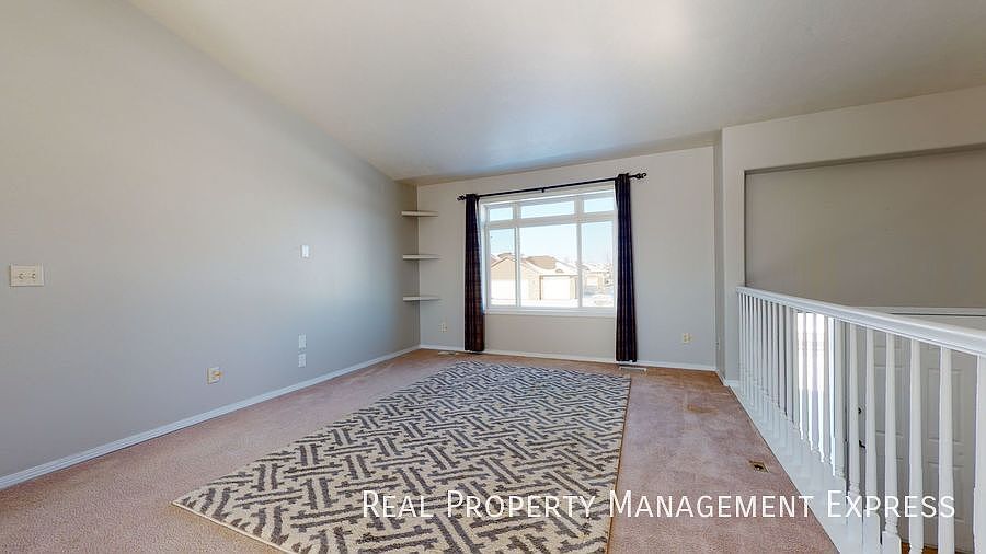 1st image of 7205 W 66th St