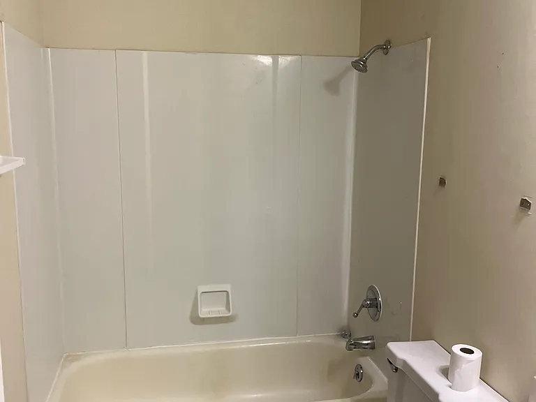 1115 W Lincoln Hwy — Photo 23