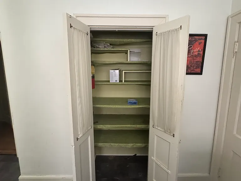 kitchen pantry (rear entry to the right)