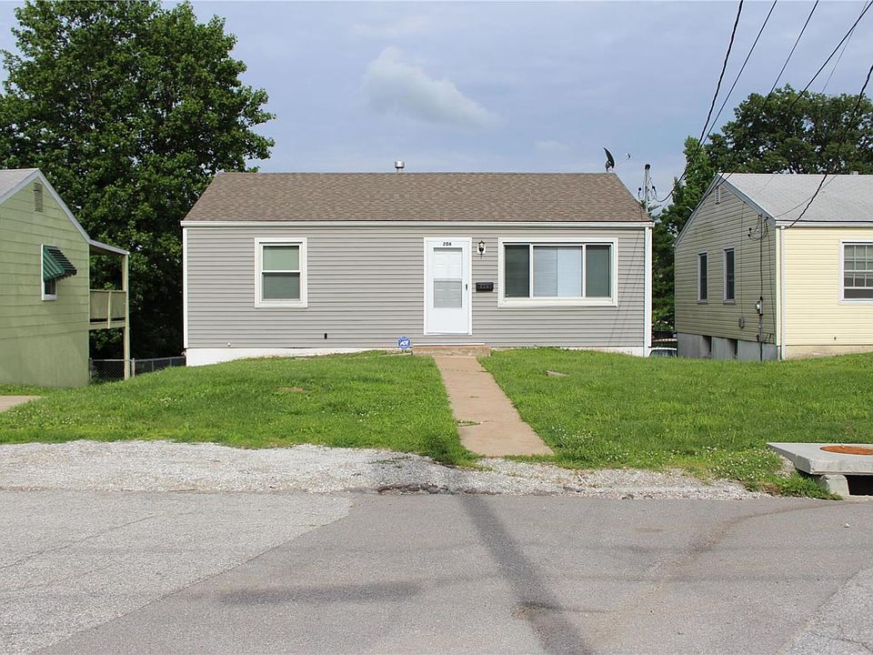 1st image of 206 N Marguerite Ave