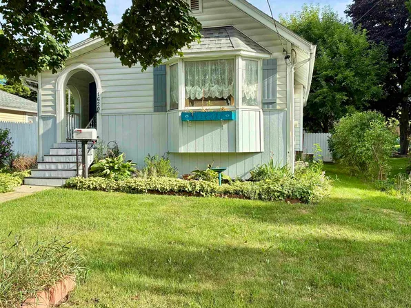 1620 W Main St, Owosso, MI 48867