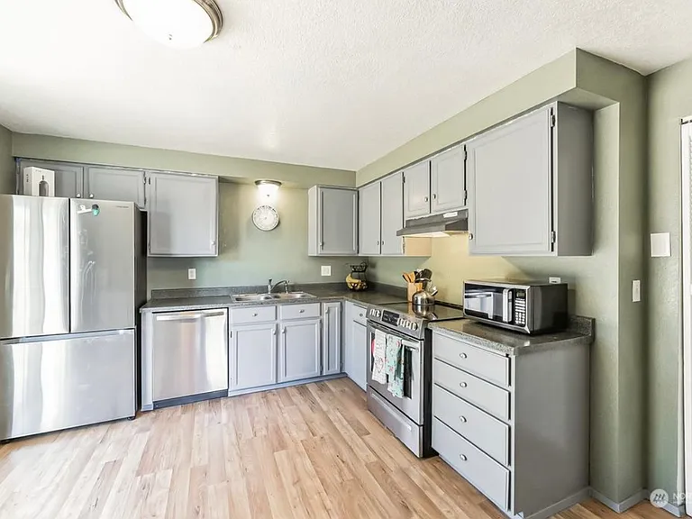 9246 Whitetail Ct SE — Photo 3