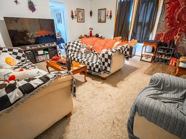 ES - 04 - West Ave, 1124 West Ave S #1126, La Crosse, WI 54601