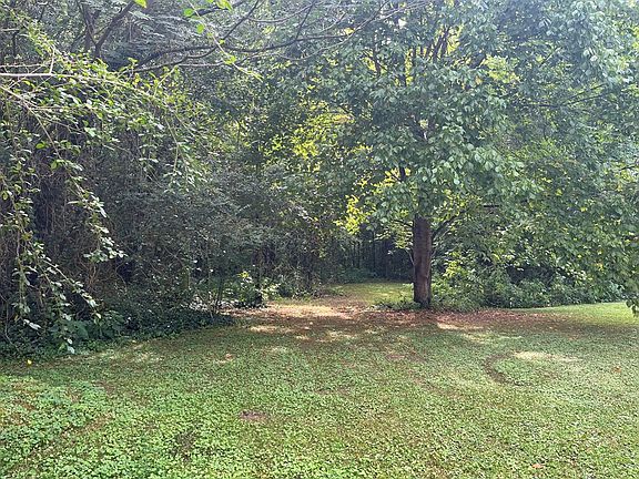5th image of 129 Lamoian Dr