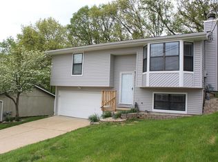 813 Country Haven Dr, Imperial, MO 63052