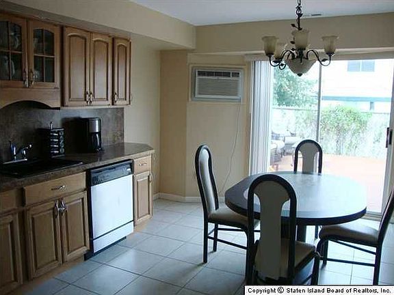 5th image of 307 Lamberts Ln