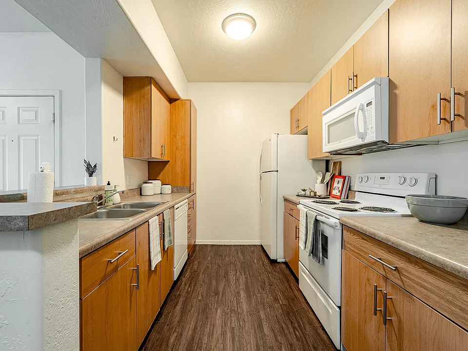 Clear-Creek-Village-Apartments-POI-18