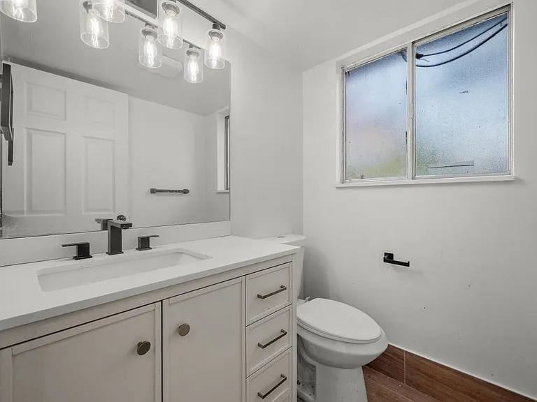 509 S Mansfield Ave — Photo 13