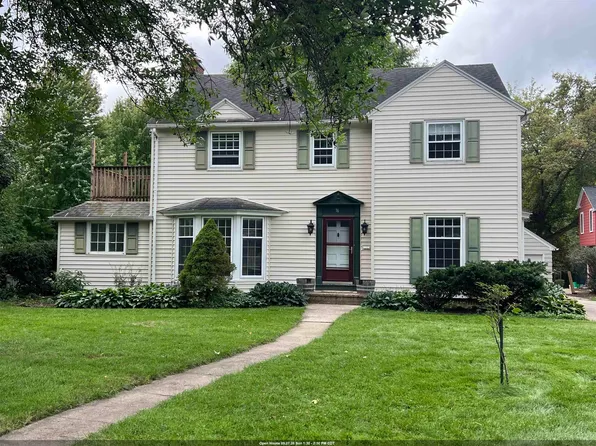 76 Woodland Ave, Fond Du Lac, WI 54935