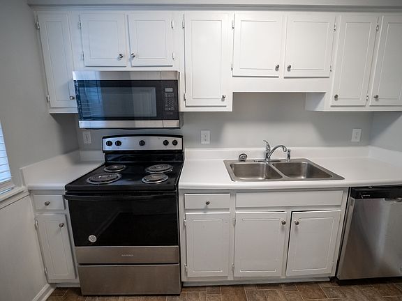 5th image of 944 Bonham Ave #1