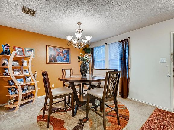 3rd image of 1333 Dawson Way