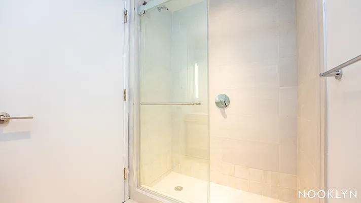 Rented by Nooklyn NYC LLC | media 109