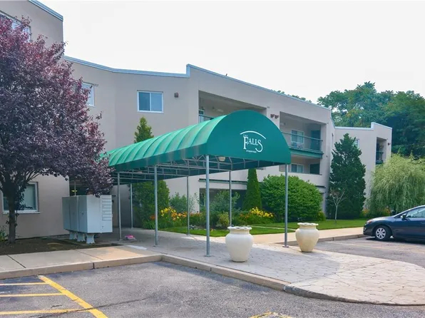 31 Devereux St APT 302, Providence, RI 02909