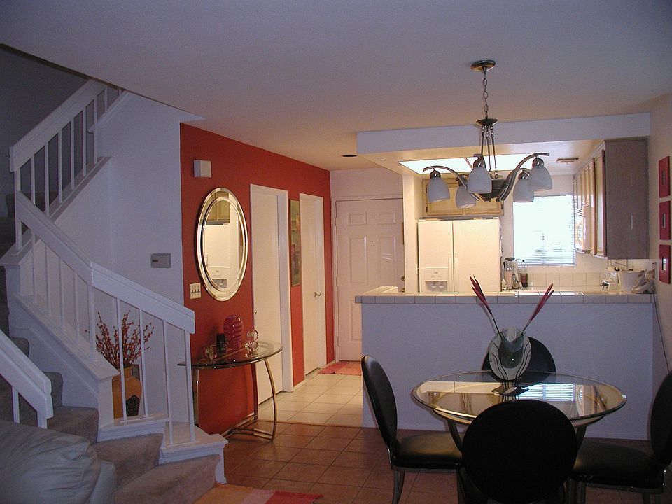 2nd image of 2341 Kings View Cir