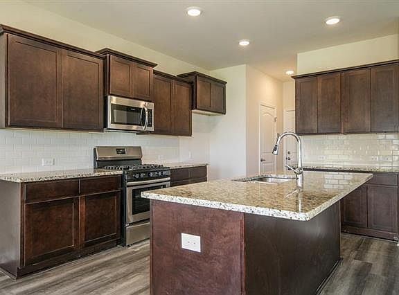 3rd image of 311 Windsor Woods Dr