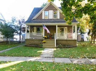505 S 5th St, Oregon, IL 61061