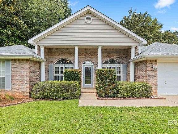 2nd image of 15193 Julieann Ln