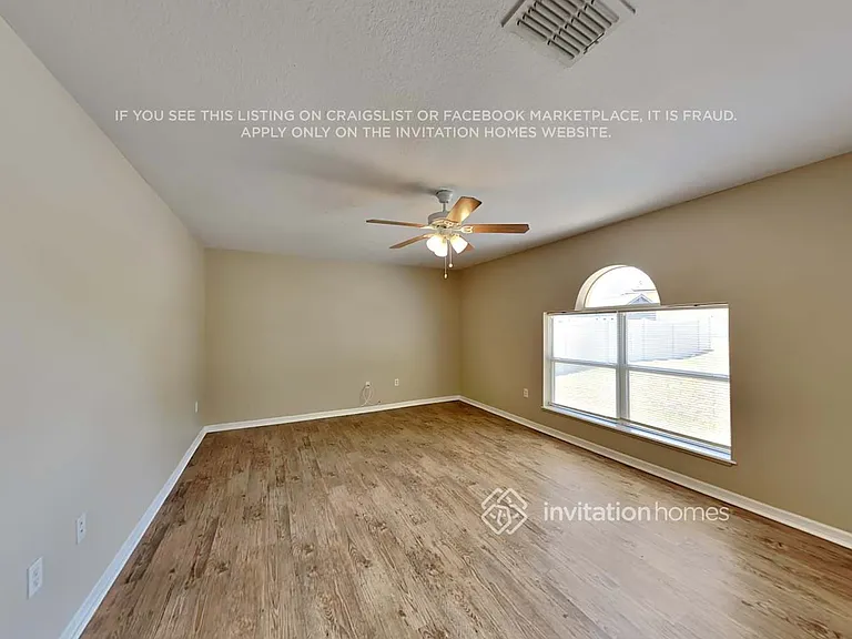 437 Hammerstone Ave — Photo 5