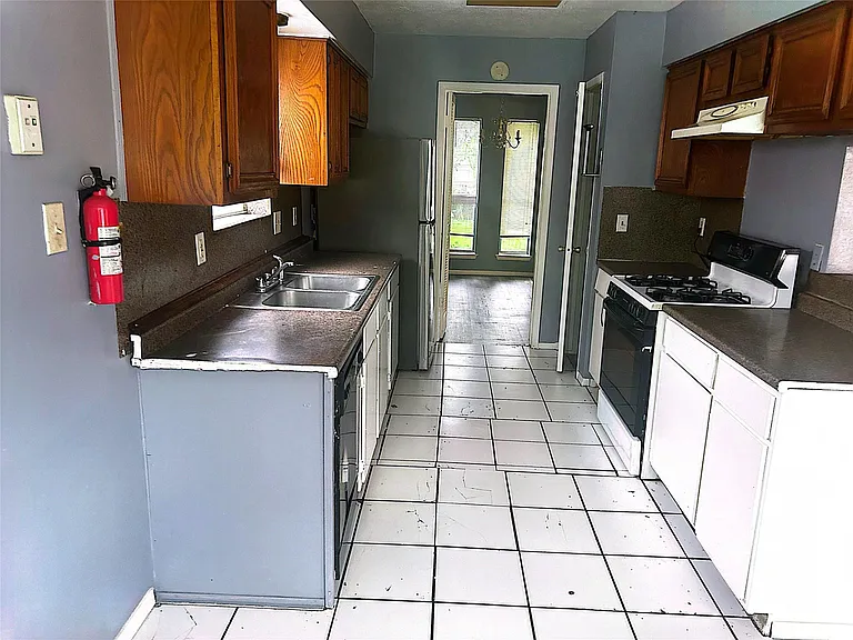 12134 Pecan Meadow Dr — Photo 6