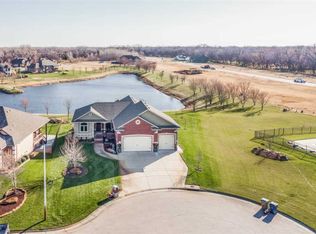 166 E Timber Creek Ct, Haysville, KS 67060