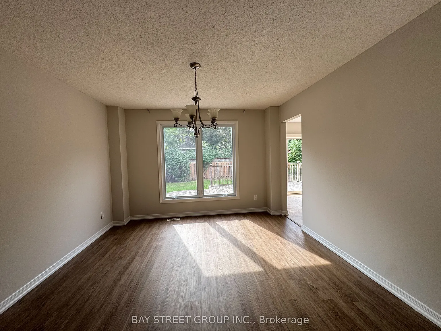 6 bed, $4,350 — Photo 4