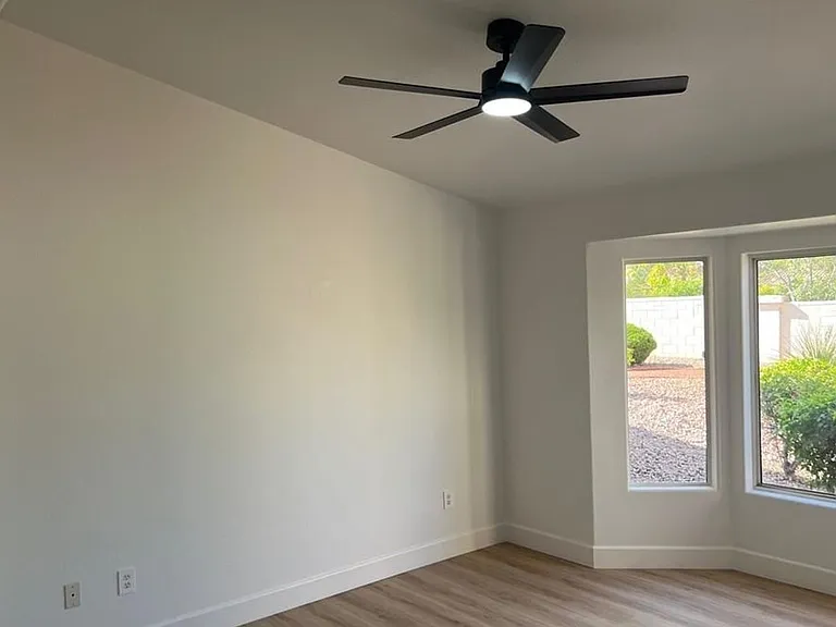 10012 Bundella Dr — Photo 10