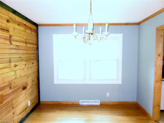 5th image of 3891 Silverwood Dr