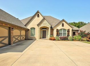 2607 Cheval Pointe Dr, Edmond, OK 73034
