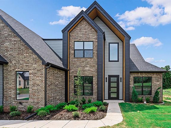 2nd image of 8132 Amber Ridge Dr