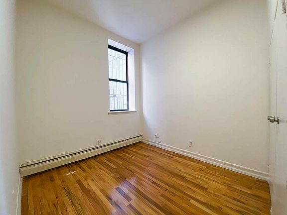 3rd image of 2212 Frederick Douglass Blvd #1CD