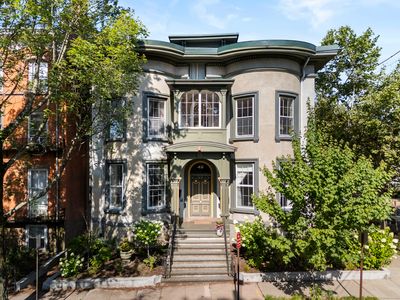 42 Academy Street #3, New Haven, CT, 06511