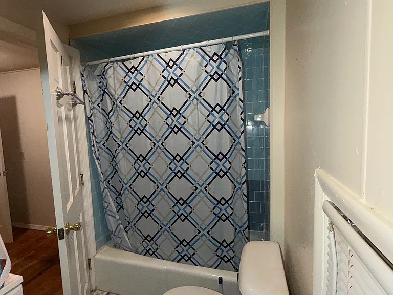 1911 Smith St #2 — Photo 22