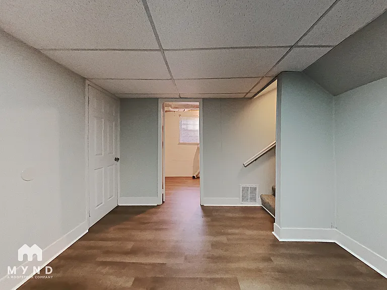 2624 Garry St — Photo 13