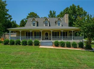 5603 Honeytree Dr, Braselton, GA 30517