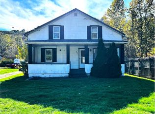 828 Cove Rd #TOP, Weirton, WV 26062