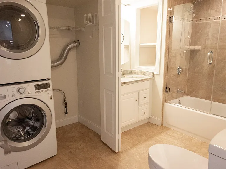 2 Westbrook St #1 — Photo 11