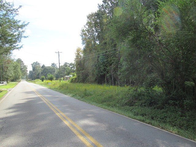 2nd image of 2130 Four Notch Rd