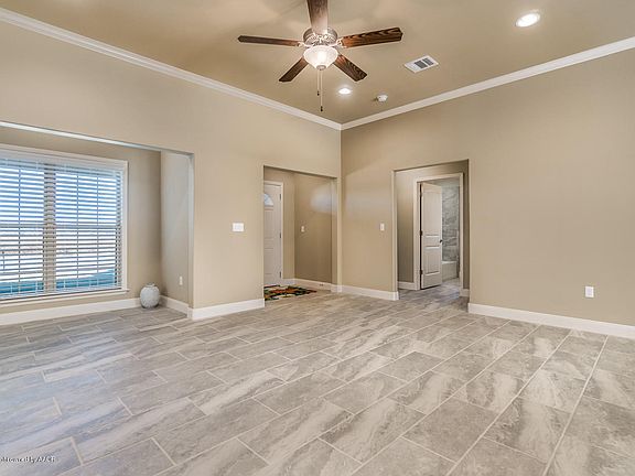 4th image of 9409 Westin Dr