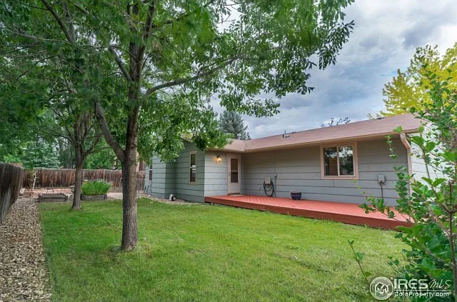 Must see House in North Longmont — Photo 3