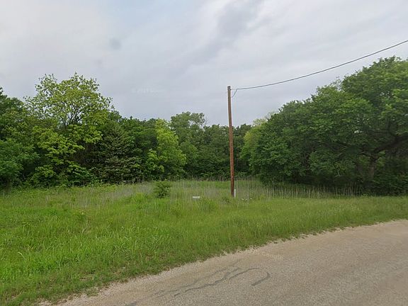 4th image of 7111 Main St