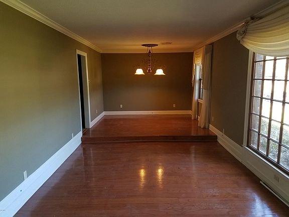 3rd image of 102 La Branche Ave