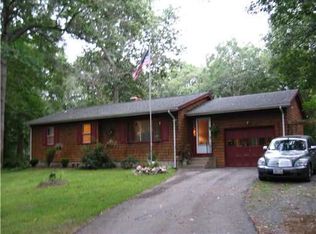 6 Oak Hill Dr, Exeter, RI 02822