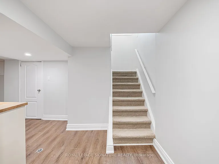 345 Flagstone Ter — Photo 34