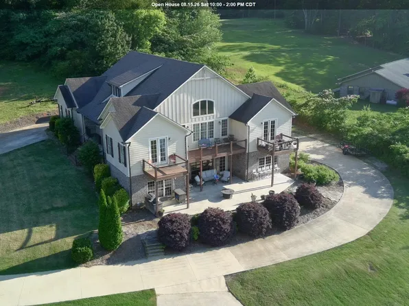 80 Whispering Oaks Ln, Talladega, AL 35160
